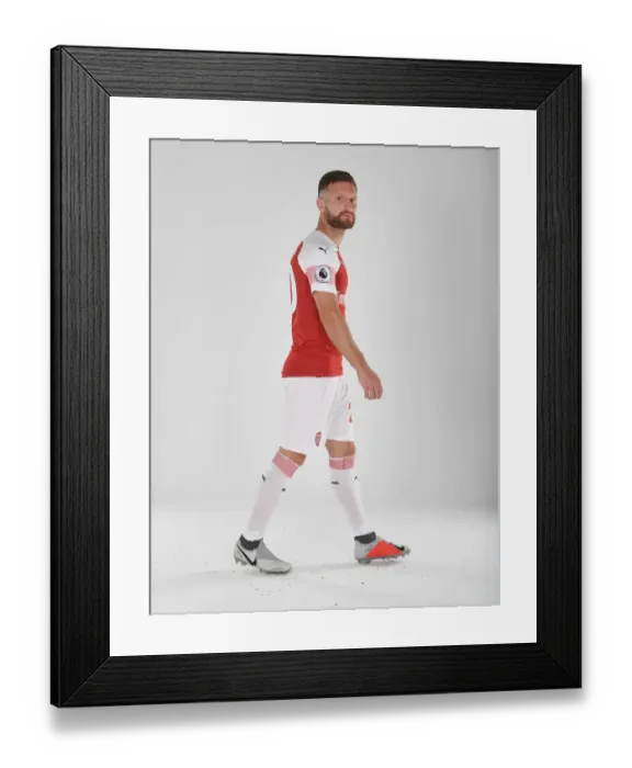 Framed Print : Arsenal's Shkodran Mustafi at 2018 / 19 First Team Photo Call Framed Print : Arsenal's Shkodran Mustafi at 2018 / 19 First Team Photo Call