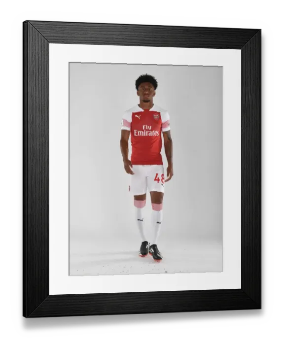 Framed Print : Arsenal's Reiss Nelson at 2018 / 19 First Team Photo Call