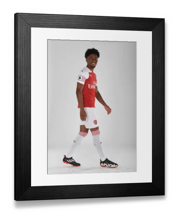 Framed Print : Reiss Nelson at Arsenal's 2018 / 19 First Team Photo Call