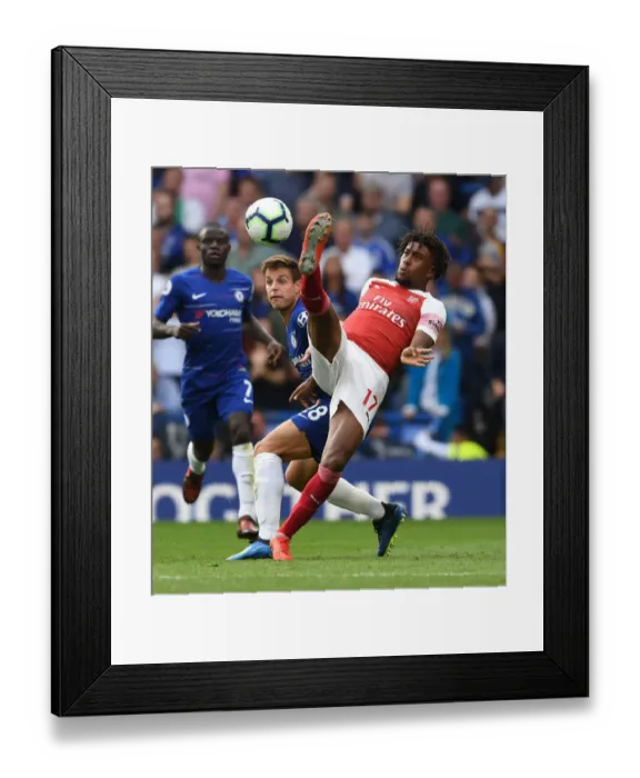 Framed Print : Clash at Stamford Bridge: Iwobi vs Azpilicueta - Premier League Battle