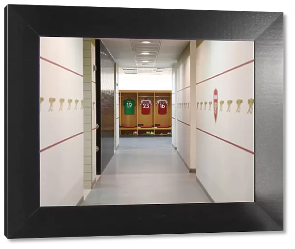 Behind the Scenes: Arsenal's Changing Room Before Arsenal v West Ham United (2018-19)