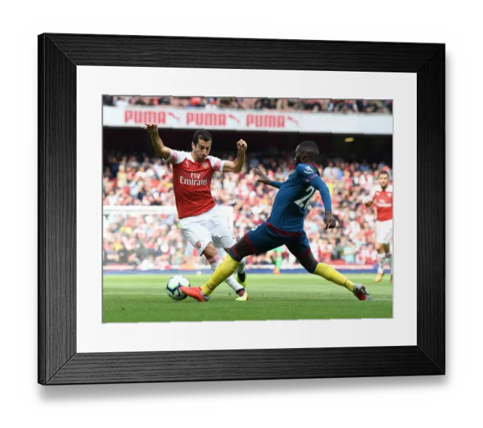 Framed Print : Mkhitaryan vs Masuaku: Arsenal's Battle at the Emirates (Arsenal v West Ham United 2018-19)