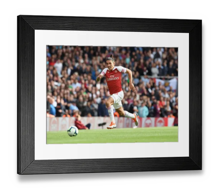 Framed Print : Hector Bellerin: Arsenal's Defensive Force in Action against West Ham United, Premier League 2018-19 Framed Print : Hector Bellerin: Arsenal's Defensive Force in Action against West Ham United, Premier League 2018-19