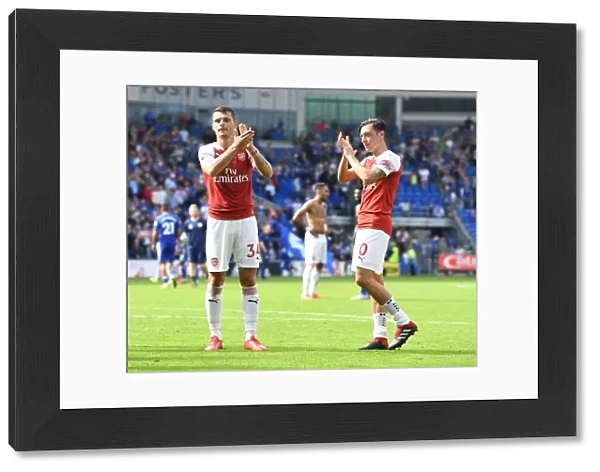 Xhaka and Ozil Unite: Heartfelt Applause to Arsenal Fans (Cardiff City vs. Arsenal, 2018-19)