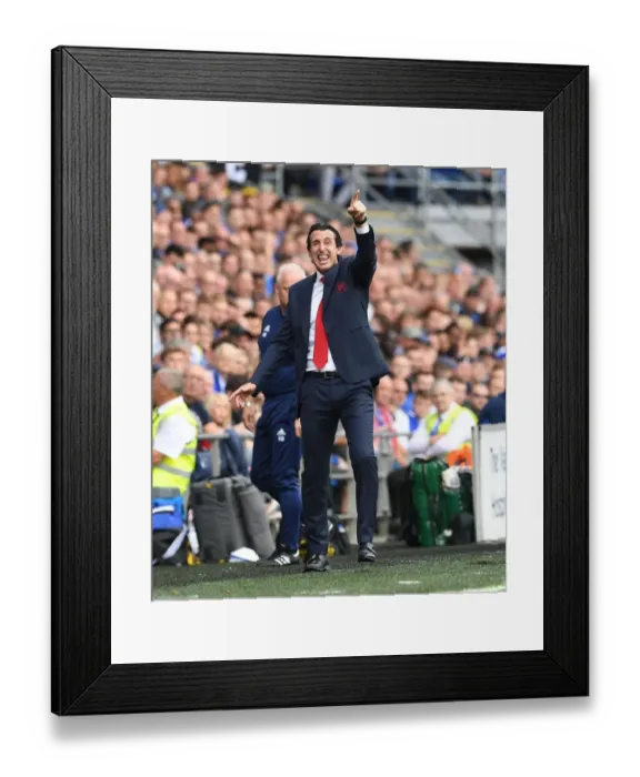 Framed Print : Unai Emery Leads Arsenal in Premier League Battle against Cardiff City