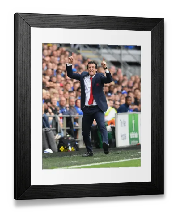 Framed Print : Unai Emery Leads Arsenal in Premier League Showdown against Cardiff City