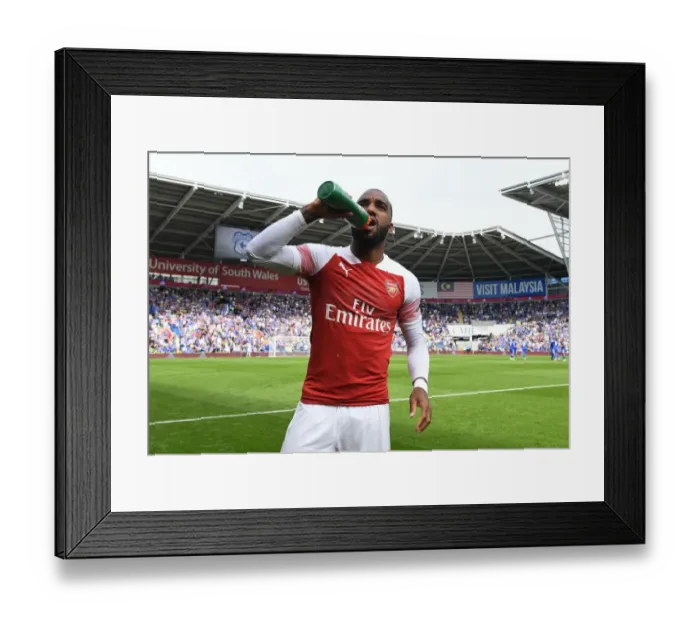 Framed Print : Alexandre Lacazette: Gearing Up for Battle - Cardiff City vs Arsenal FC, Premier League 2018-19 Framed Print : Alexandre Lacazette: Gearing Up for Battle - Cardiff City vs Arsenal FC, Premier League 2018-19