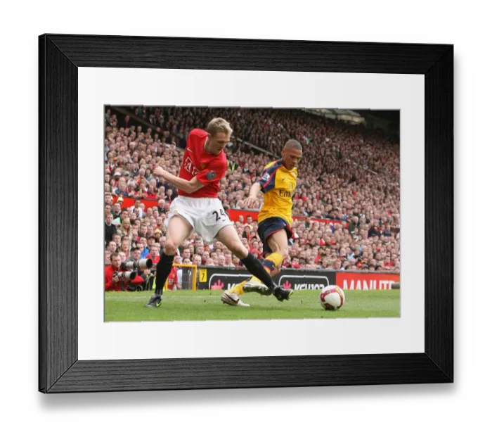 Framed Print : 0-0 Battle: Gibbs vs Fletcher - Manchester United vs Arsenal, Premier League Rivalry, Old Trafford, 2009 Framed Print : 0-0 Battle: Gibbs vs Fletcher - Manchester United vs Arsenal, Premier League Rivalry, Old Trafford, 2009
