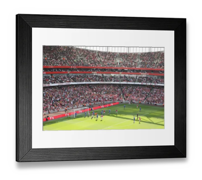 Framed Print : Chelsea Crushes Arsenal 4-1 in Premier League: Emirates Stadium, 2009