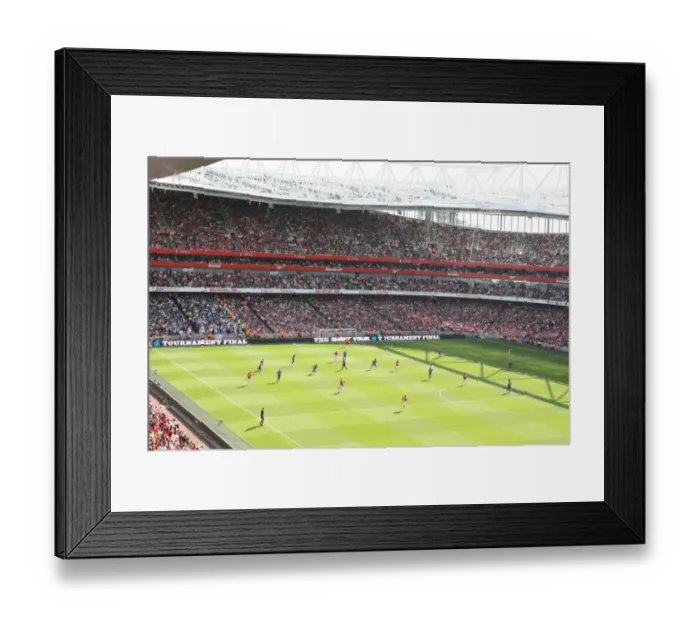 Framed Print : Dominant Chelsea Crushes Arsenal 4-1 in Premier League Showdown at Emirates Stadium (2009)