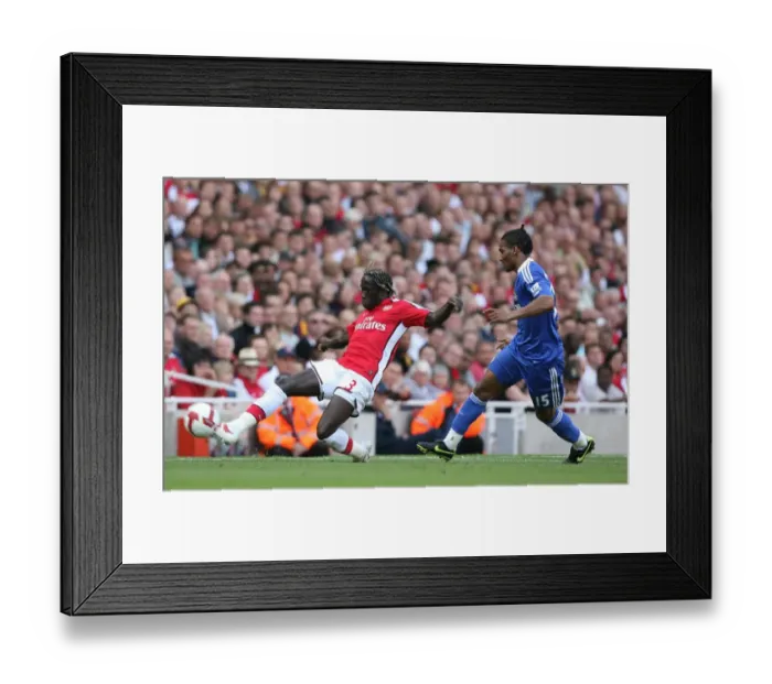 Framed Print : Bacary Sagna (Arsenal) Florent Malouda (Chelsea)
