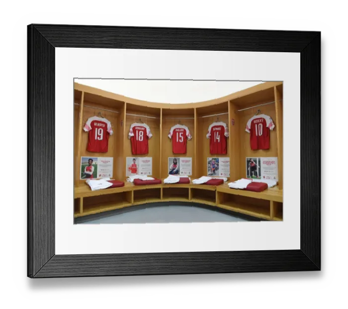 Framed Print : Arsenal Legends vs Real Madrid Legends: A Football Rewind at the Emirates (2018-19)