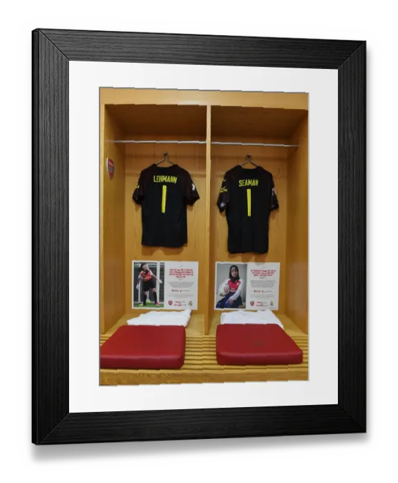 Framed Print : Arsenal vs Real Madrid Legends: A Nostalgic Clash at Emirates Stadium (2018-19)