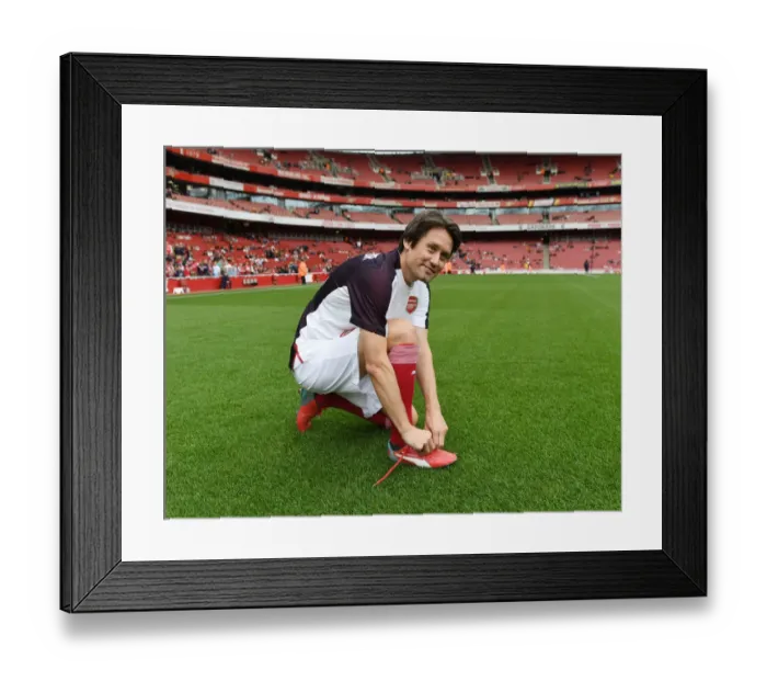 Framed Print : Arsenal Legends vs Real Madrid Legends: Rosicky's Leadership - A Clash of Football Icons