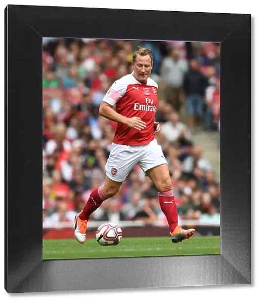 Arsenal Legends vs Real Madrid Legends: Clash of Football Greats - Ray Parlour in Action