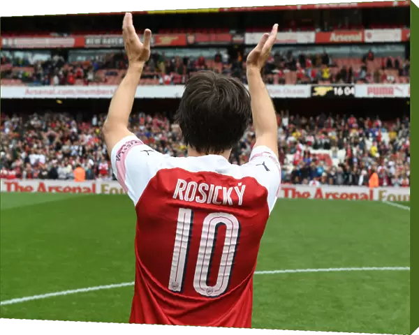 Arsenal Legends vs Real Madrid Legends: Rosicky Shines in Epic Showdown at Emirates Stadium