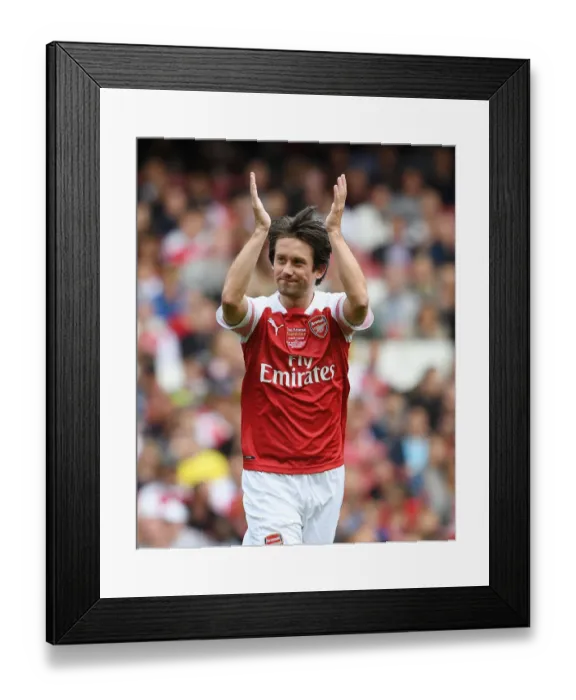 Framed Print : Arsenal Legends vs Real Madrid Legends: Rosicky's Emotional Return to Emirates Stadium