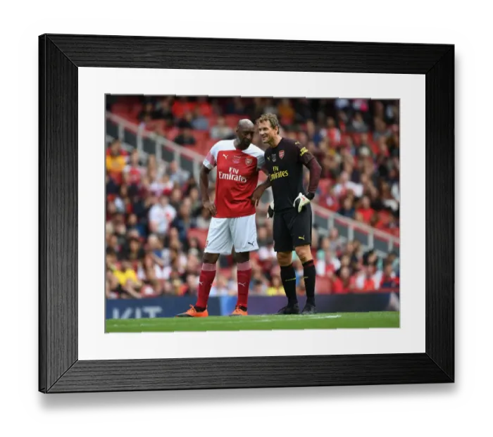 Framed Print : Arsenal Legends vs Real Madrid Legends: A Clash of Football Icons (2018-19)