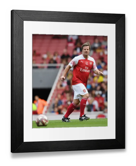 Framed Print : Arsenal vs. Real Madrid: Clash of Football Legends (2018-19)