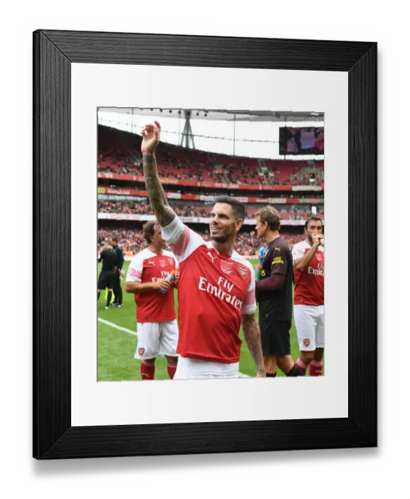 Framed Print : Jeremie Aliadiere's Emotional Moment with Arsenal Legends after Match against Real Madrid Legends (2018-19) Framed Print : Jeremie Aliadiere's Emotional Moment with Arsenal Legends after Match against Real Madrid Legends (2018-19)