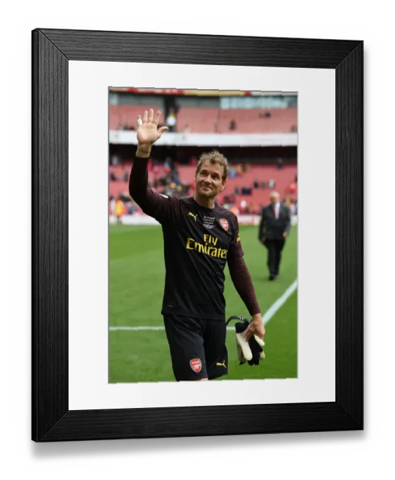 Framed Print : Jens Lehmann Reflects: Arsenal Legends vs Real Madrid Legends (2018-19) Framed Print : Jens Lehmann Reflects: Arsenal Legends vs Real Madrid Legends (2018-19)