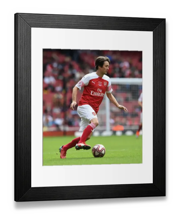 Framed Print : Arsenal Legends vs Real Madrid Legends: Rosicky's Emotional Return to Emirates Stadium
