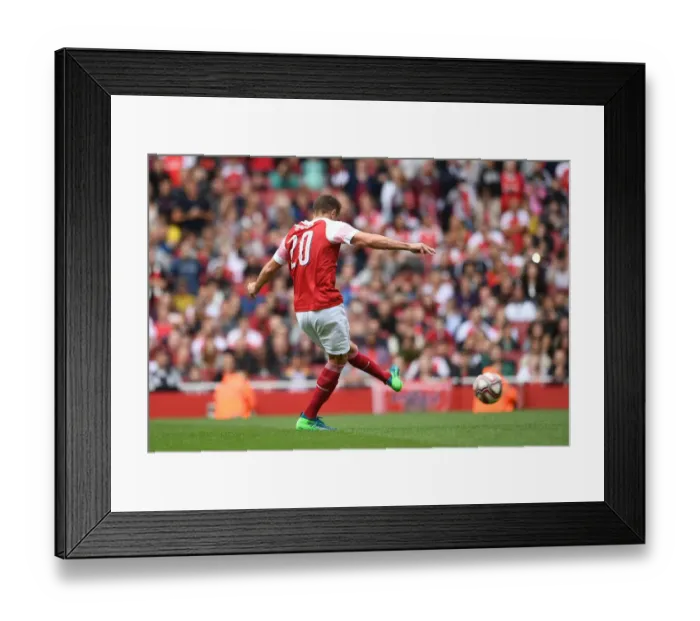 Framed Print : Arsenal Legends vs Real Madrid Legends: Matthew Upson Scores the Decisive Penalty at Emirates Stadium Framed Print : Arsenal Legends vs Real Madrid Legends: Matthew Upson Scores the Decisive Penalty at Emirates Stadium