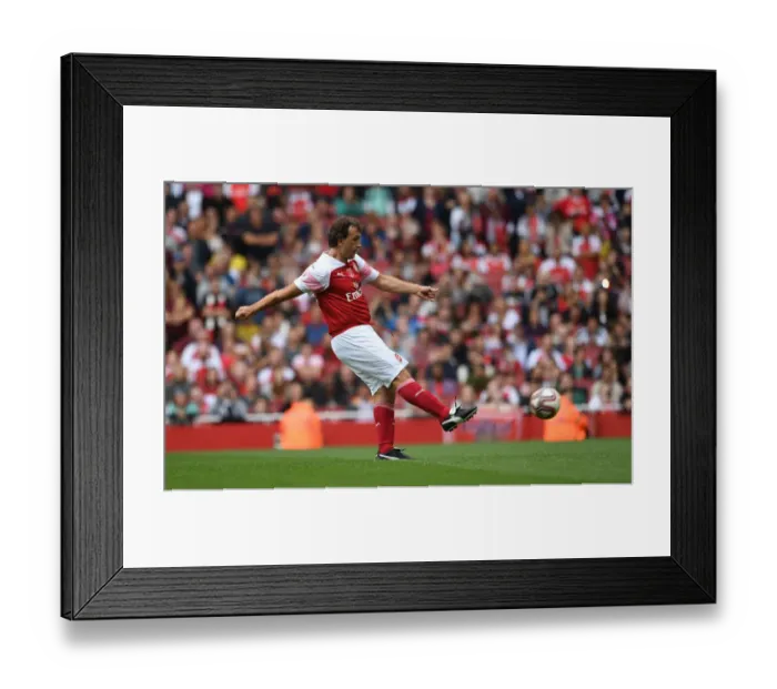 Framed Print : Gilles Grimandi Scores the Winning Penalty: Arsenal Legends vs Real Madrid Legends (2018-19)