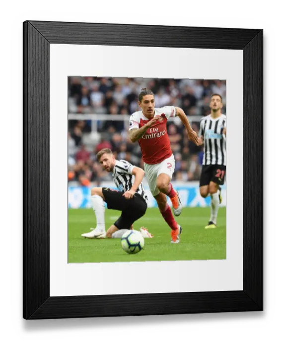 Framed Print : Hector Bellerin in Action: Arsenal vs Newcastle United, Premier League 2018-19