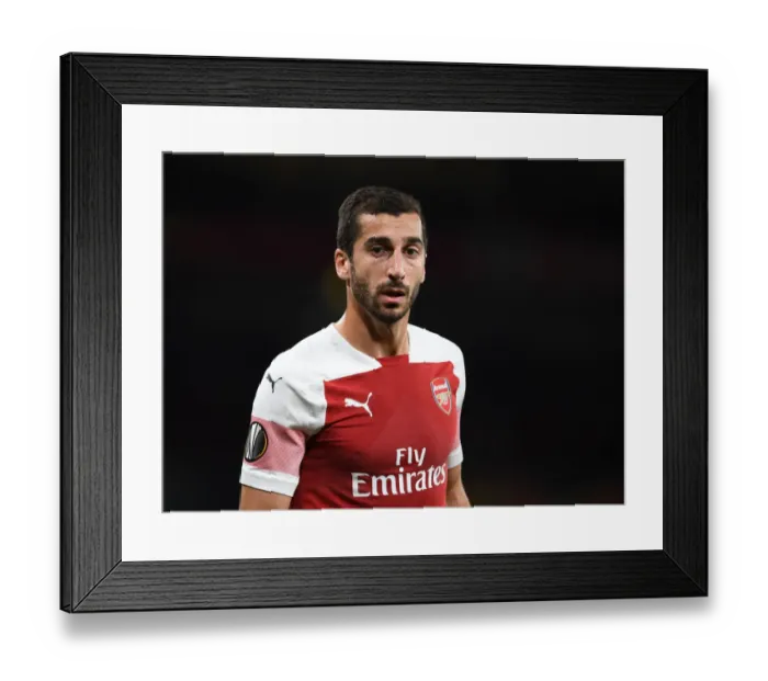 Framed Print : Henrikh Mkhitaryan: In Action for Arsenal vs Vorskla Poltava, Europa League 2018-19 Framed Print : Henrikh Mkhitaryan: In Action for Arsenal vs Vorskla Poltava, Europa League 2018-19
