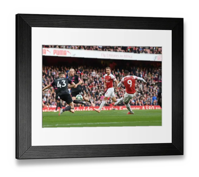 Framed Print : Alex Lacazette Scores First Arsenal Goal: Arsenal vs. Everton, Premier League 2018-19