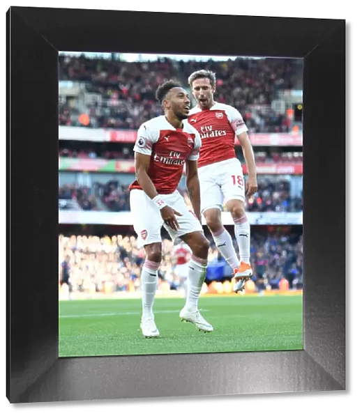 Arsenal's Aubameyang and Monreal in Ecstatic Goal Celebration (2018-19)