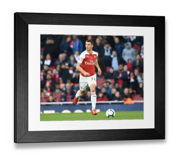 Framed Print : Granit Xhaka in Action: Arsenal vs Everton, Premier League 2018-19