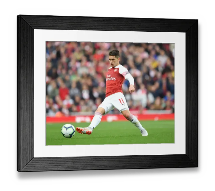 Framed Print : Torreira in Action: Arsenal vs Everton, Premier League 2018-19 Framed Print : Torreira in Action: Arsenal vs Everton, Premier League 2018-19