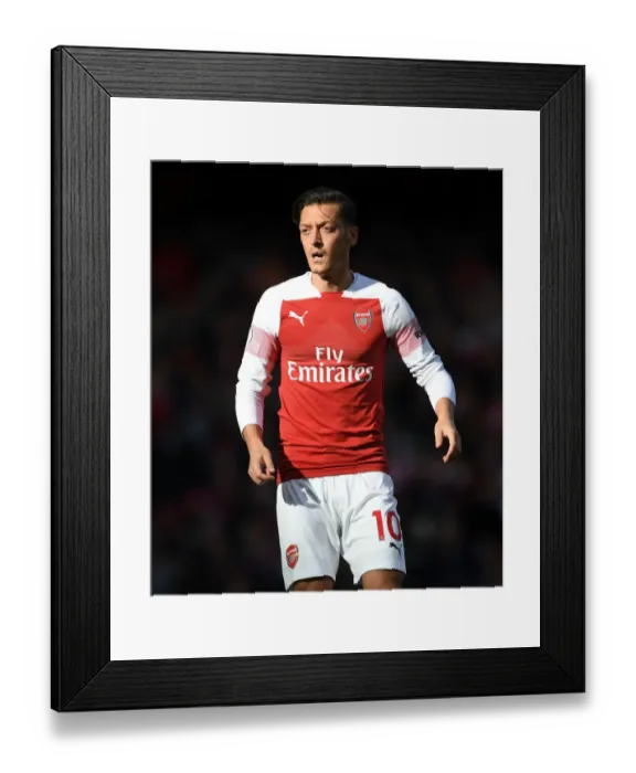 Framed Print : Mesut Ozil in Action: Arsenal vs. Everton, Premier League 2018-19