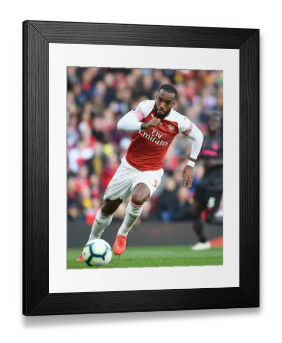 Framed Print : Alex Lacazette in Action: Arsenal vs Everton, Premier League 2018-19