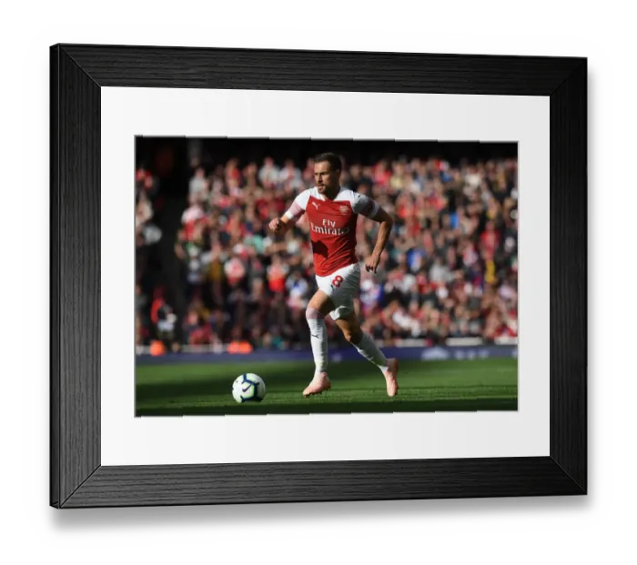 Framed Print : Aaron Ramsey in Action: Arsenal vs. Everton (2018-19) Framed Print : Aaron Ramsey in Action: Arsenal vs. Everton (2018-19)
