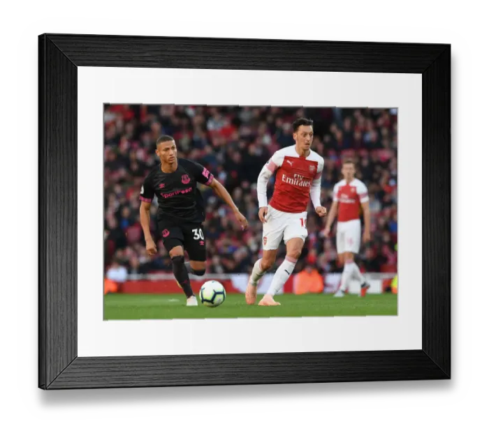 Framed Print : Mesut Ozil vs Richarlison: Intense Battle at Arsenal's Emirates Stadium (Arsenal v Everton 2018-19) Framed Print : Mesut Ozil vs Richarlison: Intense Battle at Arsenal's Emirates Stadium (Arsenal v Everton 2018-19)