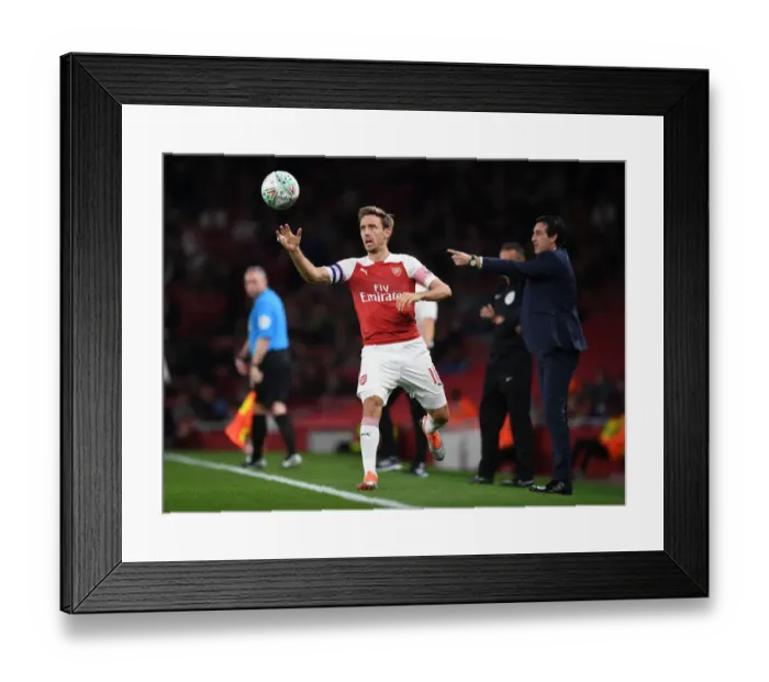 Framed Print : Nacho Monreal in Action: Arsenal vs Brentford, Carabao Cup 2018-19 Framed Print : Nacho Monreal in Action: Arsenal vs Brentford, Carabao Cup 2018-19