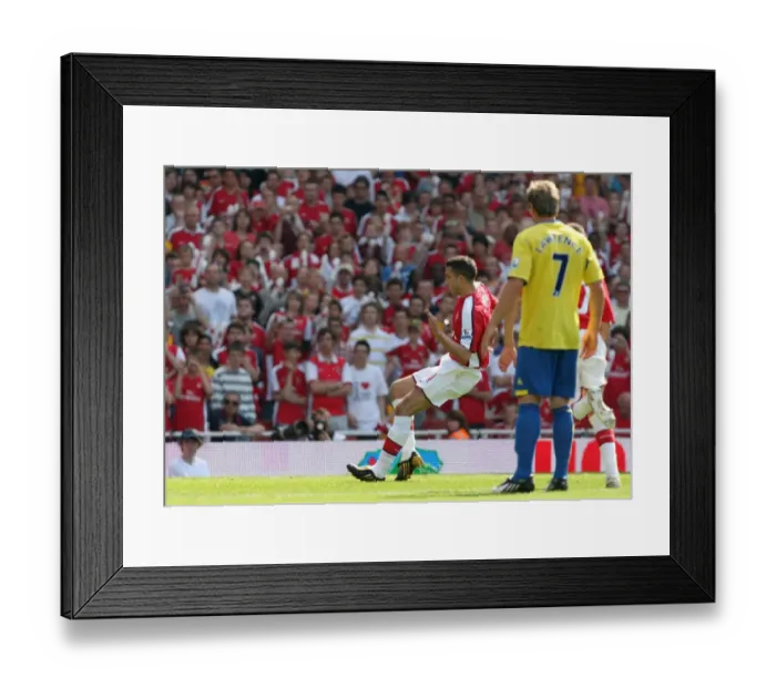 Framed Print : Robin van Perise scores Arsenals 2nd goal his 1st Framed Print : Robin van Perise scores Arsenals 2nd goal his 1st