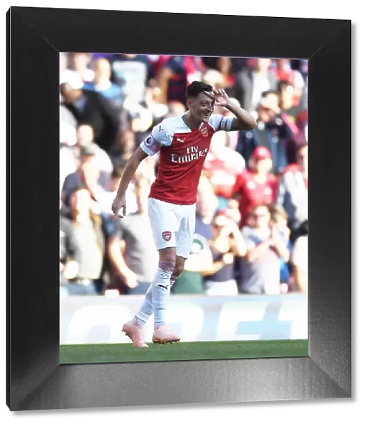 Mesut Ozil Scores the Second Goal: Arsenal vs. Watford, Premier League 2018-19