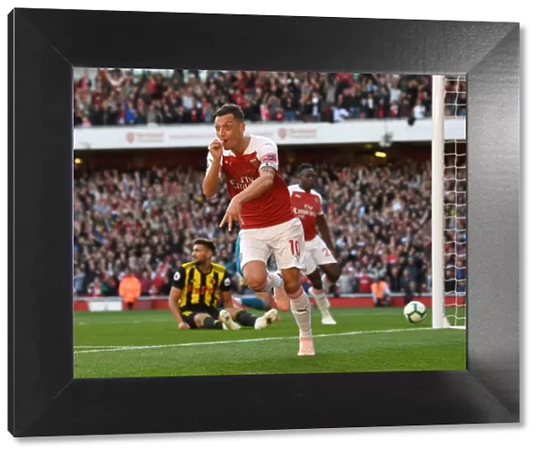 Mesut Ozil Scores Arsenal's Second Goal Against Watford (2018-19)
