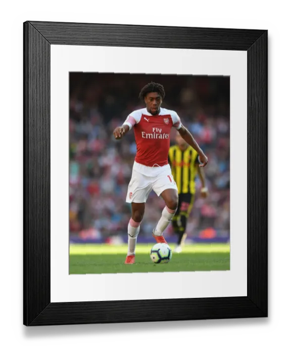 Framed Print : Alex Iwobi in Action: Arsenal vs. Watford, Premier League 2018-19