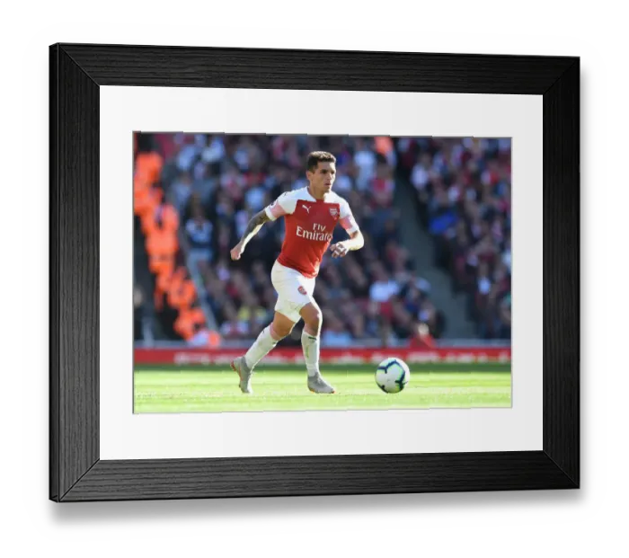 Framed Print : Lucas Torreira in Action: Arsenal vs. Watford, Premier League 2018-19 Framed Print : Lucas Torreira in Action: Arsenal vs. Watford, Premier League 2018-19