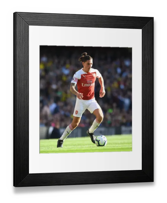 Framed Print : Hector Bellerin: Arsenal's Defensive Force vs. Watford, Premier League 2018-19 Framed Print : Hector Bellerin: Arsenal's Defensive Force vs. Watford, Premier League 2018-19
