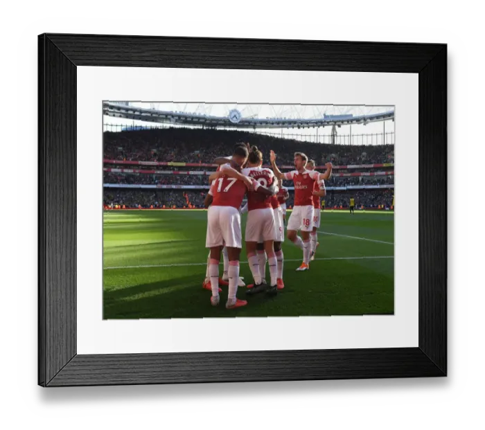Framed Print : Arsenal FC v Watford FC - Premier League Framed Print : Arsenal FC v Watford FC - Premier League