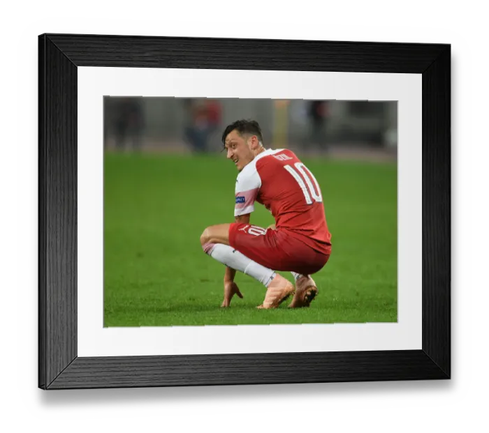 Framed Print : Mesut Ozil: Arsenal's Star Performance Against Qarabag in UEFA Europa League 2018-19 Framed Print : Mesut Ozil: Arsenal's Star Performance Against Qarabag in UEFA Europa League 2018-19