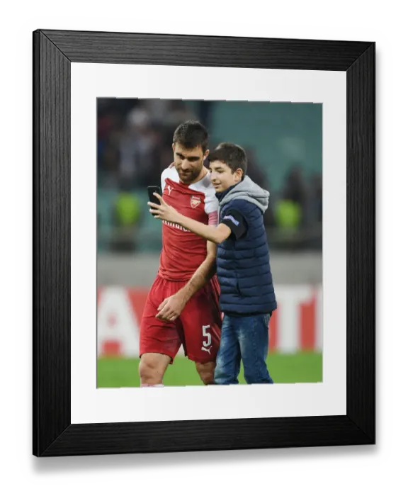 Framed Print : Sokratis Celebrates with Arsenal Fan after Qarabag Victory, Europa League 2018-19 Framed Print : Sokratis Celebrates with Arsenal Fan after Qarabag Victory, Europa League 2018-19