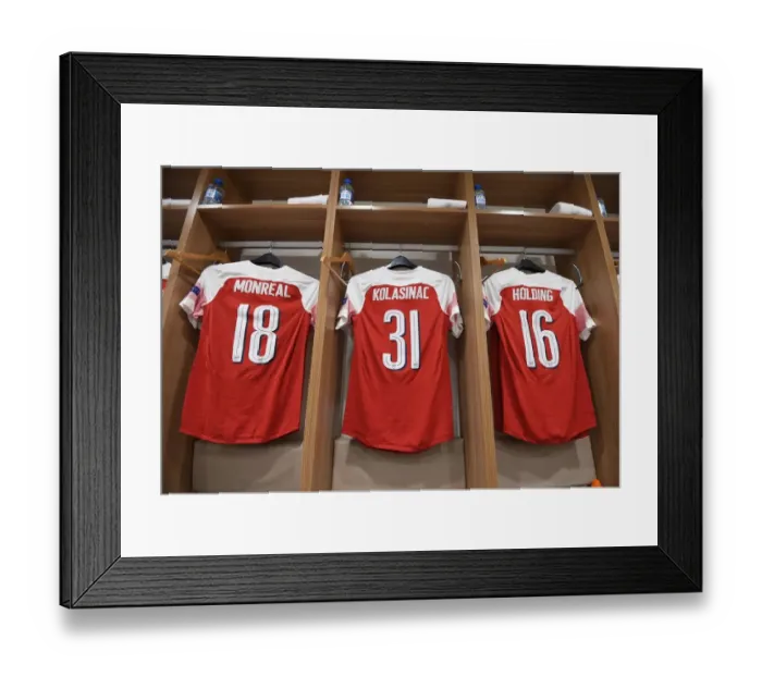 Framed Print : Arsenal in the Changing Room: Gearing Up for the Qarabag Clash - UEFA Europa League 2018-19 Framed Print : Arsenal in the Changing Room: Gearing Up for the Qarabag Clash - UEFA Europa League 2018-19