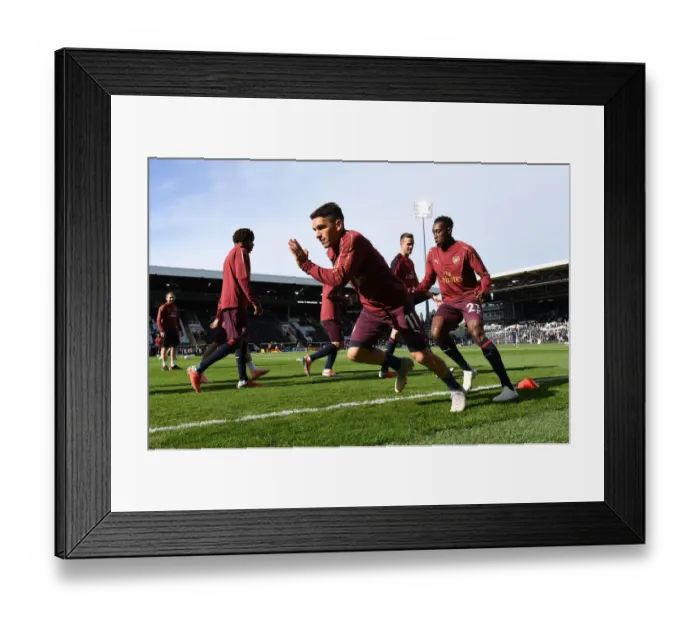 Framed Print : Lucas Torreira Gears Up: Fulham vs Arsenal, Premier League 2018-19 Framed Print : Lucas Torreira Gears Up: Fulham vs Arsenal, Premier League 2018-19
